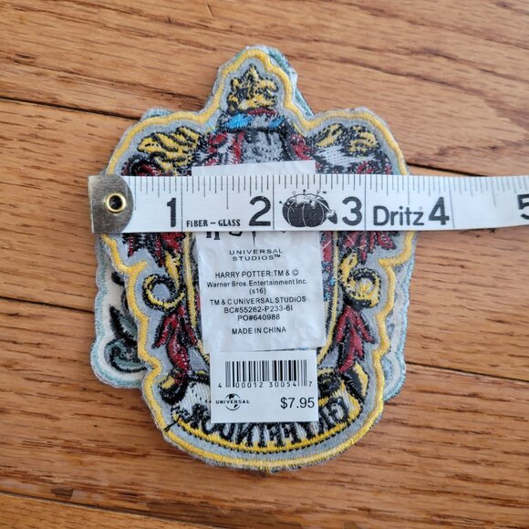 Harry Potter House Iron On Patch Set of 2 Badge Slytherin and Gryffindor - Picture 8 of 8